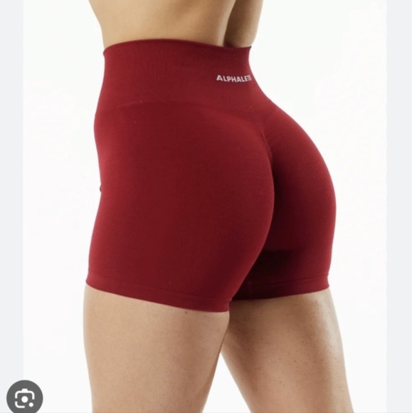 Alphalete Amplify Women's Shorts 3.5" - Victory Red - Picture 1 of 3